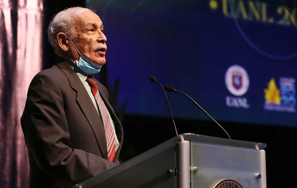 UANL reconoce trayectoria de maestros 1 UANL 1