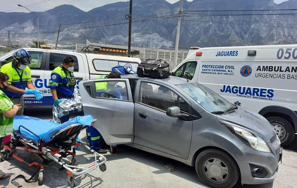 Elementos de PC ayudan a mujer en labor de parto en Santa Catarina 3 bbe