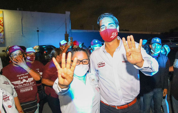 Triunfa Carlos Peña Ortiz con las mejores propuestas 2 carl