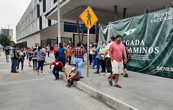Persiste afluencia elevada en módulo de Cintermex 3 187440173 2548906228738237 3981762174533927734 n
