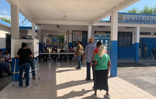 Sin aglomeraciones votan en la Rodríguez 1 194515782 926014024608683 1034634159771773814 n