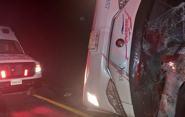 Sube a 12 la cifra de fallecidos en volcadura de autobús 1 199158885 930513337510023 5808390532804118833 n