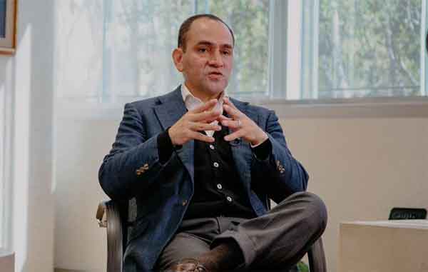 ARTURO-HERRERA