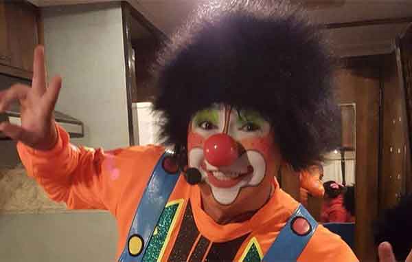 'Chuponcito' se quita maquillaje para responder acusaciones de acoso 1 CHUPONCITO 2