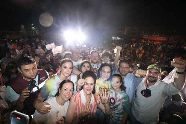 Carmen Lilia Canturosas se proclama ganadora en Nuevo Laredo 2 Carmen 3
