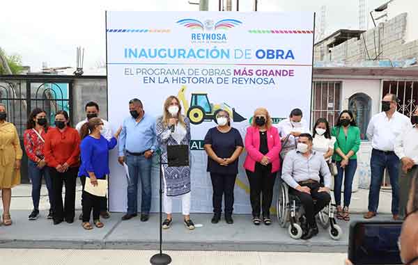 Maki inaugura pavimentación en La Joya esperada por 20 años 1 MAKI ORTIZ 3