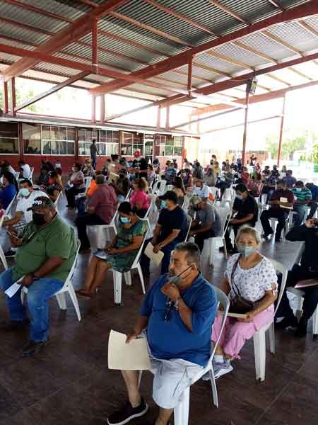 Rezagados y personas de 40 a 49 años saturan módulo del CBTIS 3 CBTIS 3
