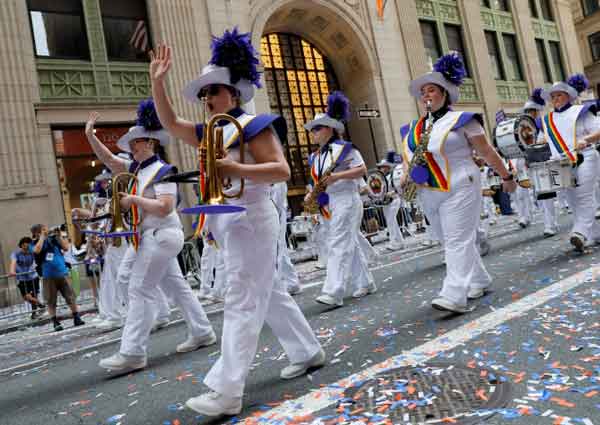 Y Nueva York celebra fin de restricciones por pandemia 2 Desfile 2