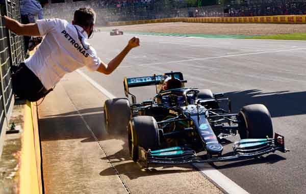 Lewis-Hamilton