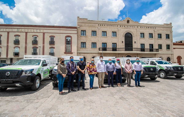 Entregan 10 camionetas y equipos para fumigar colonias y ejidos de Matamoros 2 cvfr