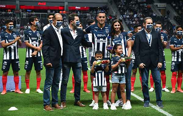 Rayados y Chivas no se hacen daño: 0-0 2 FUNES MORI 2