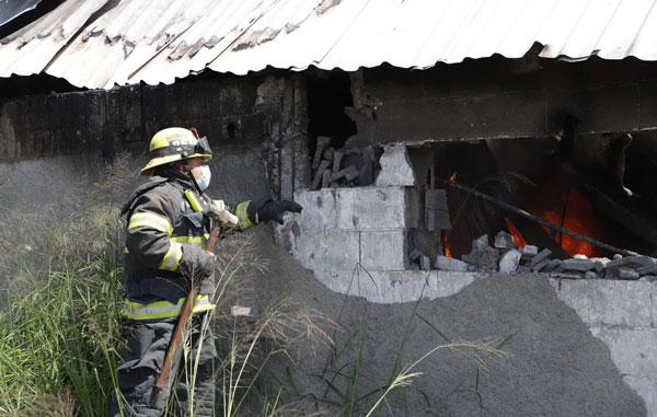 Dos muertos y seis heridos, el saldo en el incendio de Protexa 7 incendio