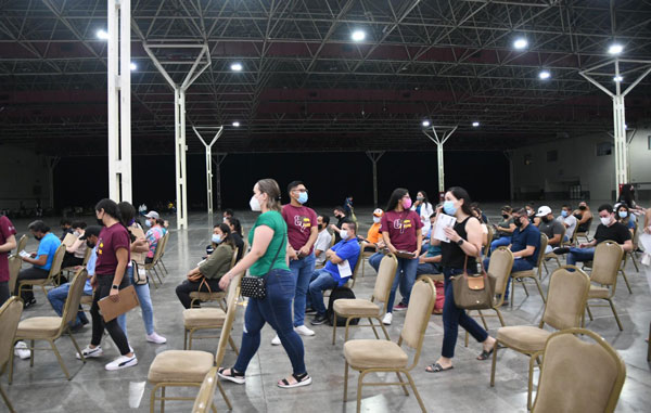 Continúa vacunación de millennial en orden 3 jddhd