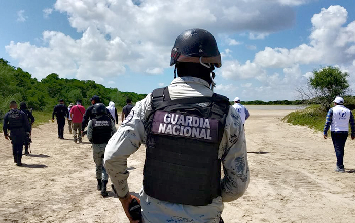 policias