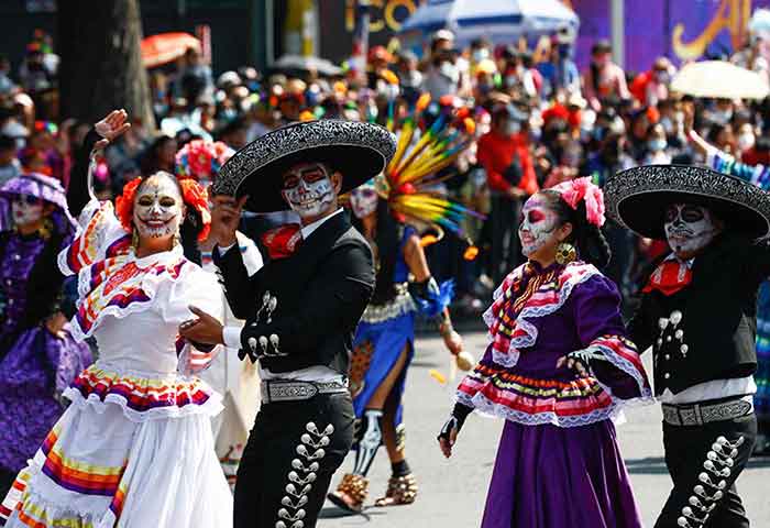 Gran colorido muestra desfile Internacional del Día de Muertos en CDMX (fotogalería) 2 MUERTOS 2