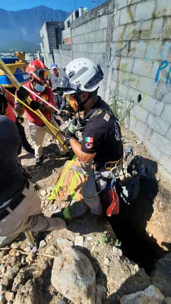 Cae a pozo de 10 metros… sobrevive 3 Rescate 3