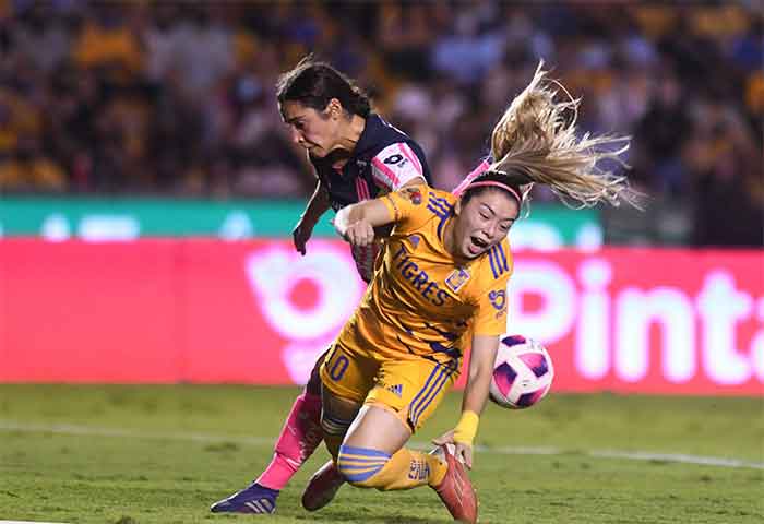 Tigres se lleva el Clásico Femenil 1 TIGRES FEMENIL 4