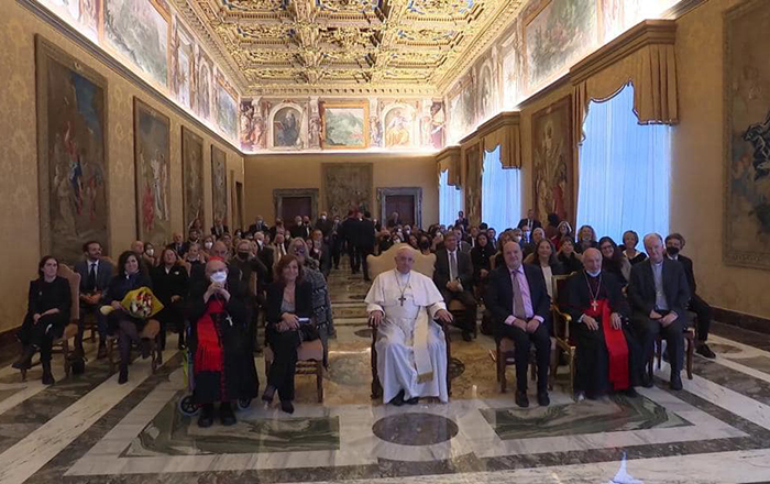Otorga Papa Francisco Condecoración Pontificia a Valentina Alazraki 3 248063044 1078659272892432 3243890539368807900 n
