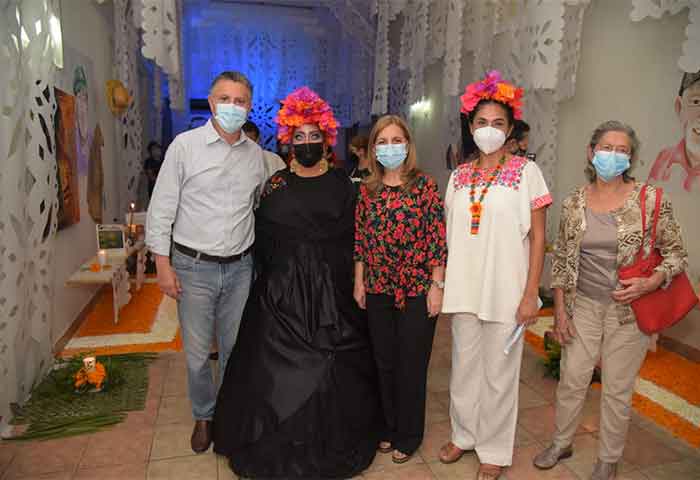 Inaugura Chucho Nader altar monumental en Casa de la Cultura 1 TAMPICO 1