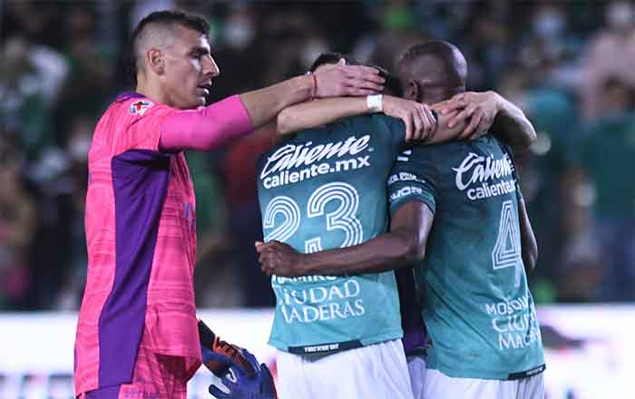 ¡No se pudo! Tigres perdió 2-1 en partido de vuelta ante León 3 TIGRES 8 1