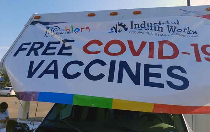Abren segundo centro de vacunación en Hidalgo, Texas 1 VACUNA 2