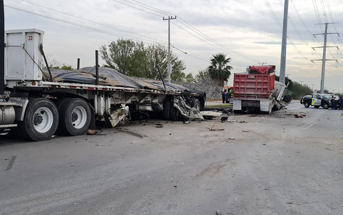 Mueren cuatro personas en accidente de Apodaca 1 271520741 643520470128317 670806595495842435 n