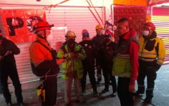 Incendio consume 30 puestos semifijos en mercado de 'La Purísima' 1 INCENDIO 2
