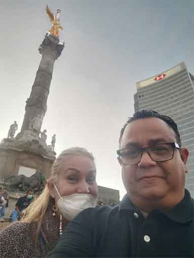 Todos quieren una ‘selfie’ con el Ángel 2 ROSY