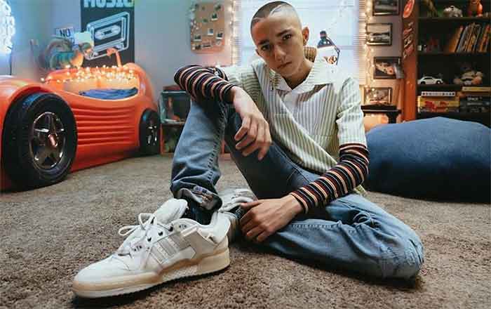 TENIS