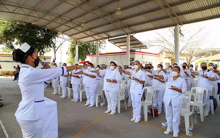 Se gradúan enfermeras del CEDIF en Reynosa 2 259336955 4906308006153269 7709554865265171329 n