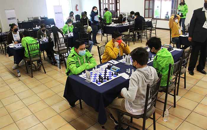 Sobresalen ajedrecistas de NL en regional de Saltillo 1 AJEDREZ 2