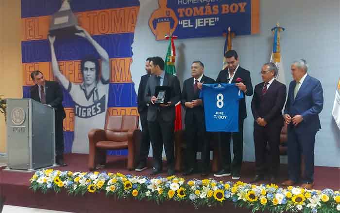 TOMAS-BOY