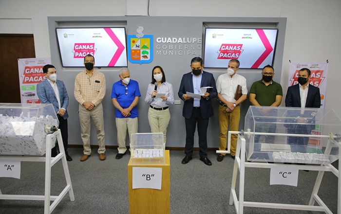 Realizan sorteo para contribuyentes cumplidos de Guadalupe 1 0003