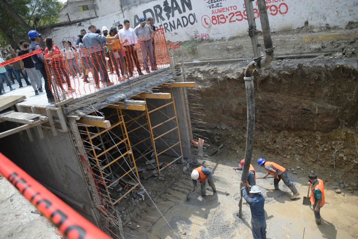 Supervisan obra pluvial en la Francisco Villa en Monterrey 1 Monterrey 2 2