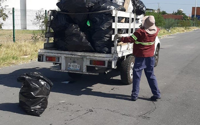 Inician campaña para limpiar colonias en Nuevo Laredo 2 285745568 427891805820546 4241370572136387990 n