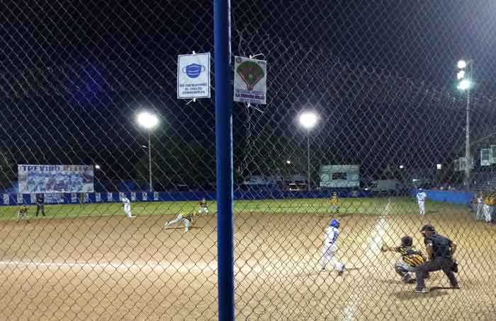 Vence la Kelly a la Liga Oriente; queda invicta y va a semifinales 1 Kelly 2