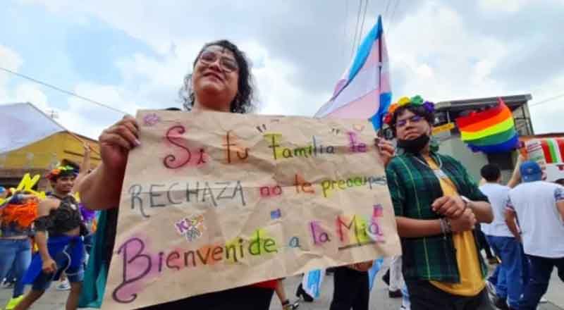 Metepec vive su primera marcha del Orgullo LGBTTTI+ 2 METEPEC 2