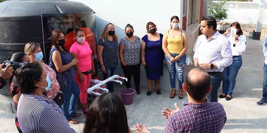 Instala Jesús Nava tanques en escuelas de Santa Catarina 1 SANTA CATARINA 2