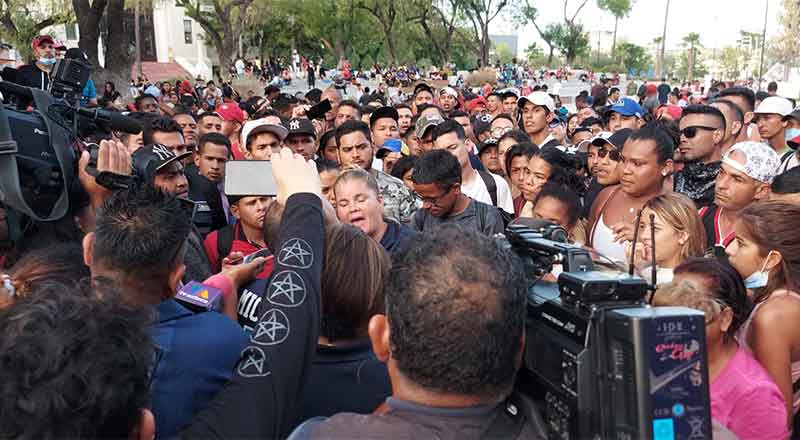 Rechaza gobierno de NL dar autobuses a migrantes 1 VENEZOLANOS