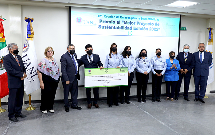 Gana concurso Prepa 16 con proyecto de agua 1 uanl 1 1