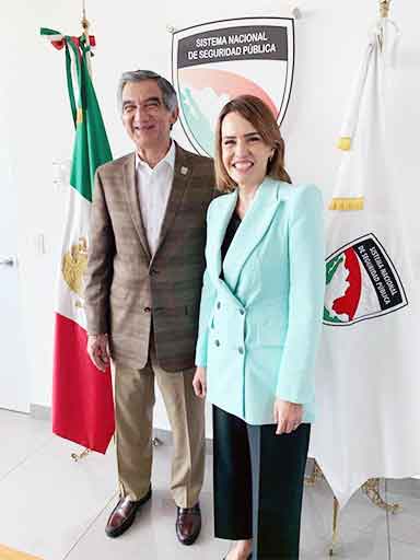 Se reúne Américo con Clara Luz, para abordar el tema de seguridad 1 CLARA LUZ FLORES 2