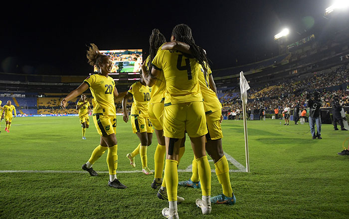 Triste debut: México cae ante Jamaica 1-0 5 jamai