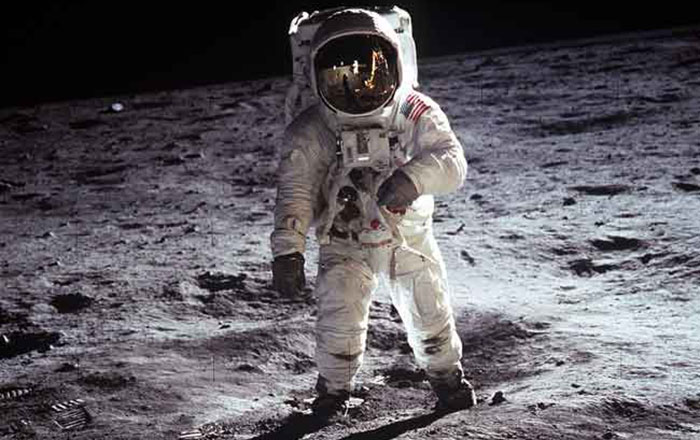 El mundo celebra hoy a la Luna 1 neil