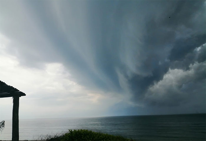 Sorprende nuevamente nube de cinturón en playa Miramar 2 nube 2