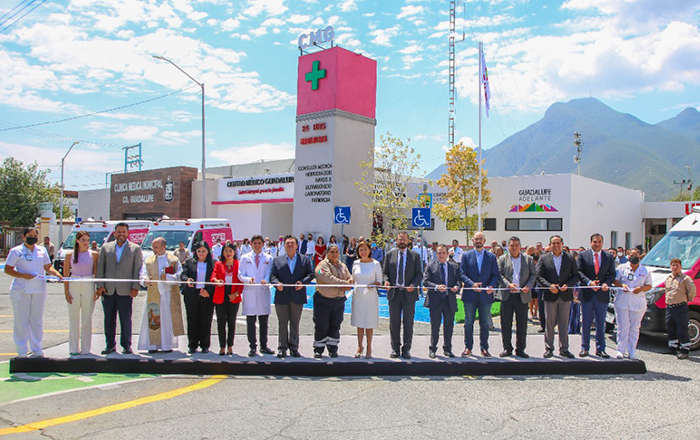 Inaugura Cristina Díaz centro médico Guadalupe 3 2 1