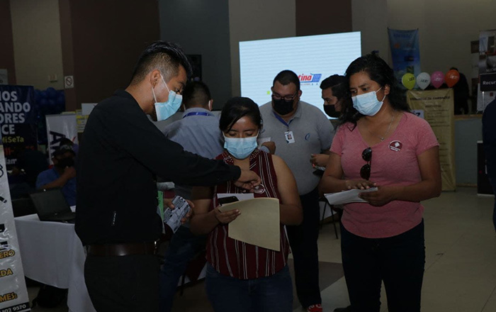 Dan trabajo a jóvenes en Nuevo Laredo 1 299149801 580584520435080 5678856186123084534 n