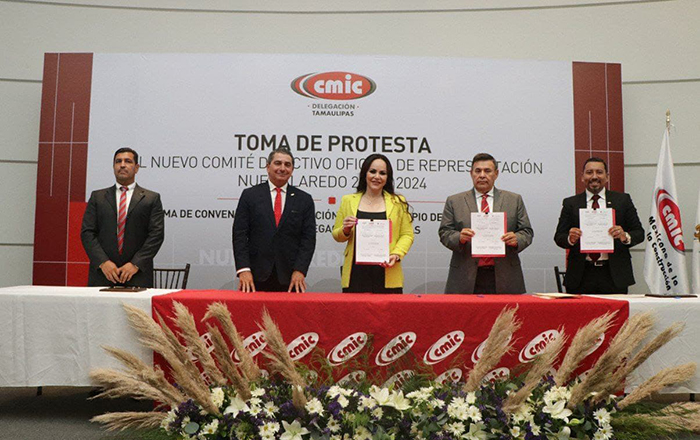 Refrenda gobierno municipal compromiso con constructores 2 299241588 752732802481132 6252949319641491195 n