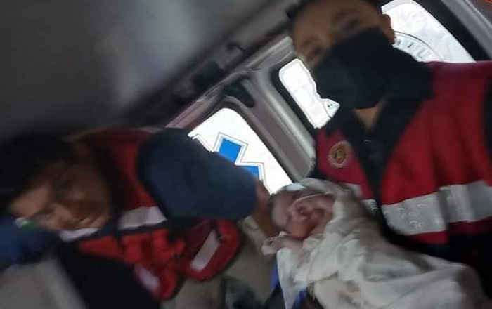 Bebé nace en una ambulancia en Matamoros 1 299542228 615963649891034 1346881643045326117 n