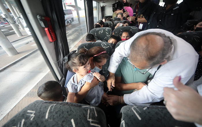 Vacunan en Nuevo Laredo a mas de 11 mil personas, ciudadanos agradecen 2 299728531 477647177700939 3680714848934497531 n