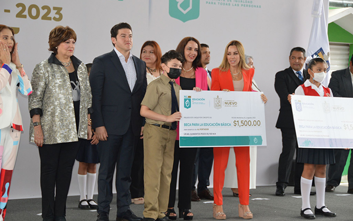 Inician clases más de un millón de alumnos en NL con reto en conocimientos 4 300169725 1185389962327056 6552217256018982956 n
